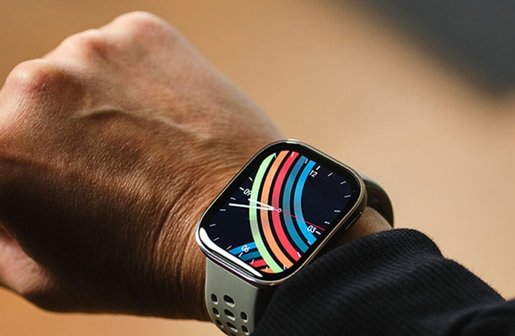 Amazfit Bip 6を手首に着けたところ